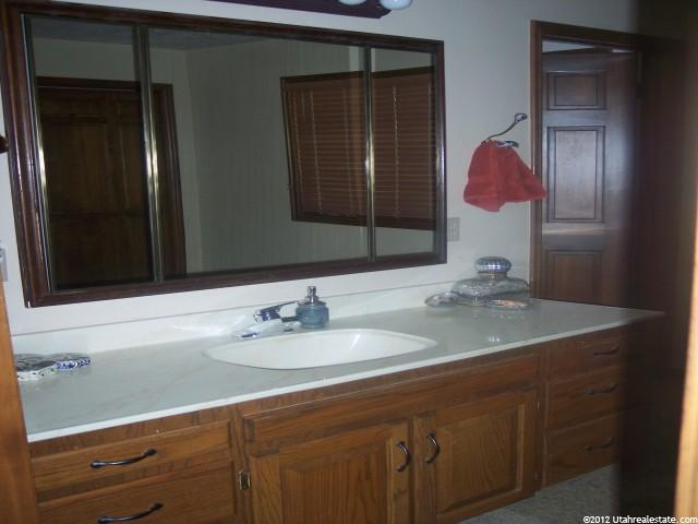 894 W 1200 S, Vernal, UT 84078 — photo 8