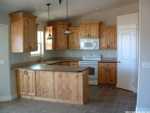 964 N 3000 W, Vernal, UT 84078 — photo 4
