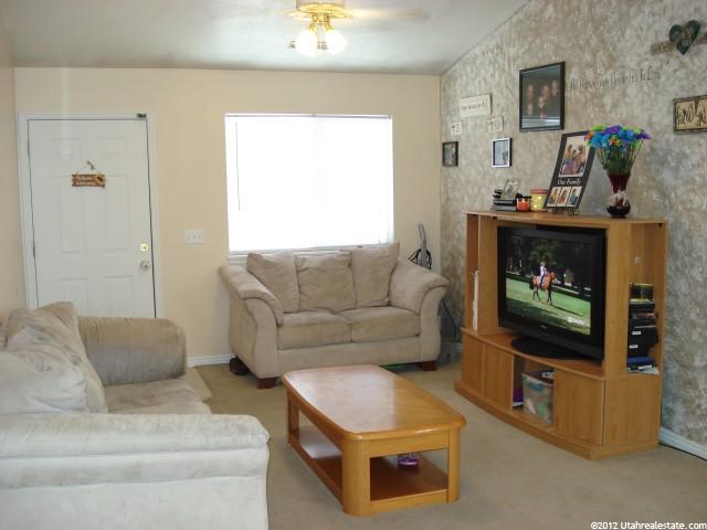 1467 Grammercy, North Ogden, UT 84404 — photo 2