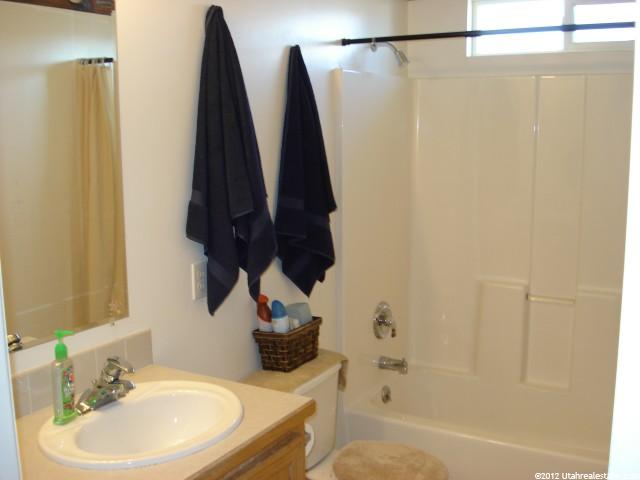 1467 Grammercy, North Ogden, UT 84404 — photo 4