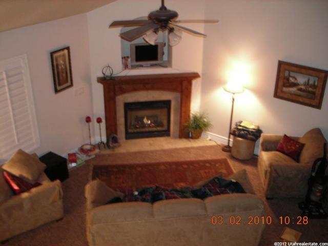 427 N 1050 E, Layton, UT 84040 — photo 2