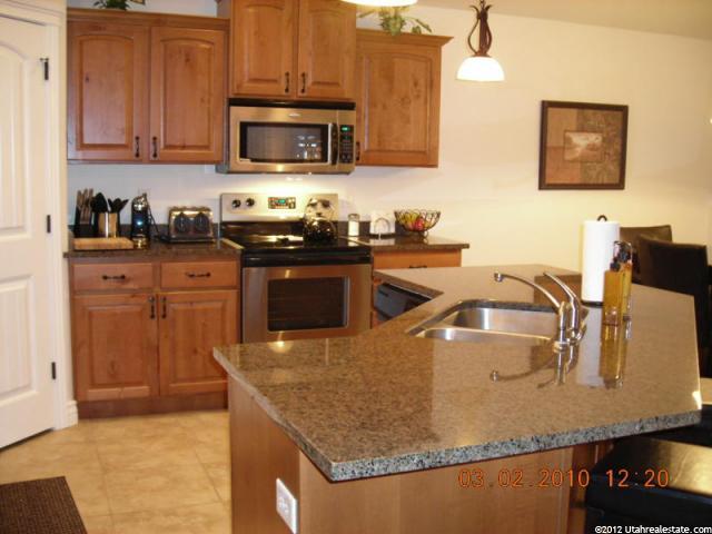 427 N 1050 E, Layton, UT 84040 — photo 3