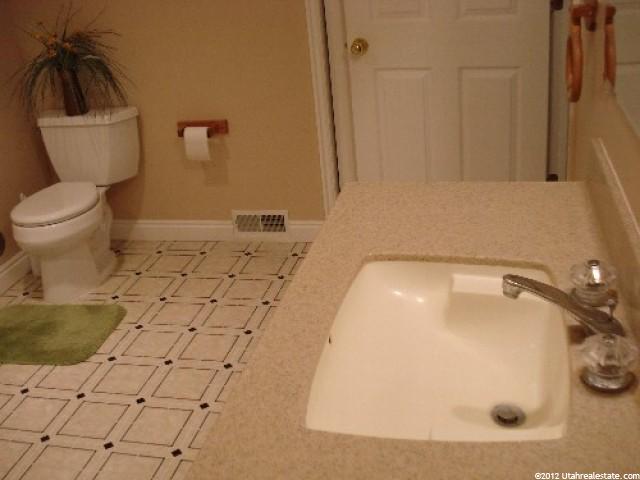 1725 E 9620 S, Sandy, UT 84092 — photo 11