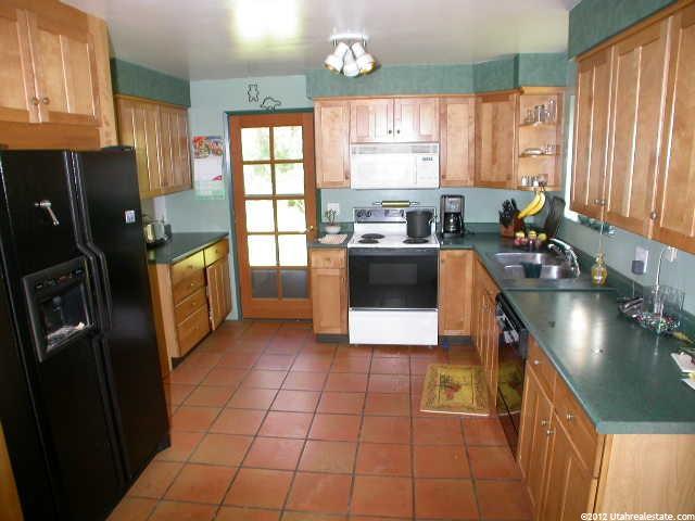 289 Oak Ln, Farmington, UT 84025 — photo 2