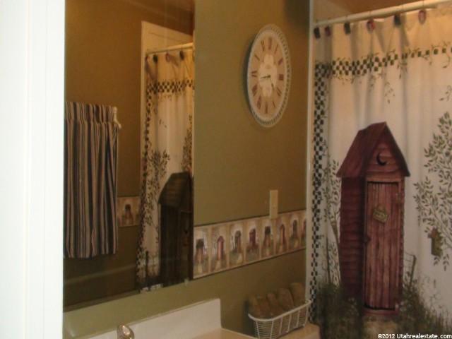 888 E 2950 N, North Logan, UT 84341 — photo 4