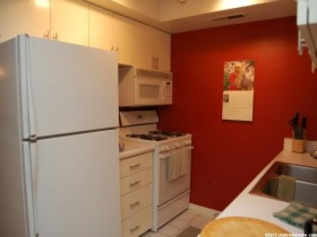 875 E Arrowhead Ln #42, Murray, UT 84107 — photo 3