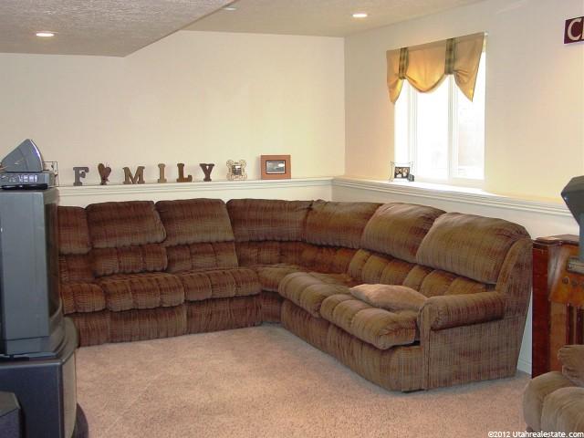 70 Thomas Ct, Logan, UT 84321 — photo 6