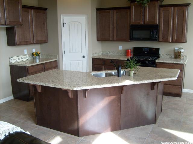 3198 N 1375 W, Pleasant View, UT 84414 — photo 4