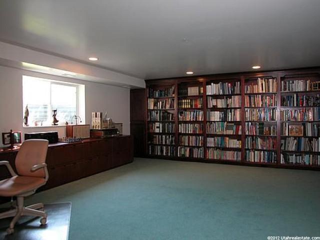 2040 Gyrfalcon Dr, Sandy, UT 84092 — photo 11