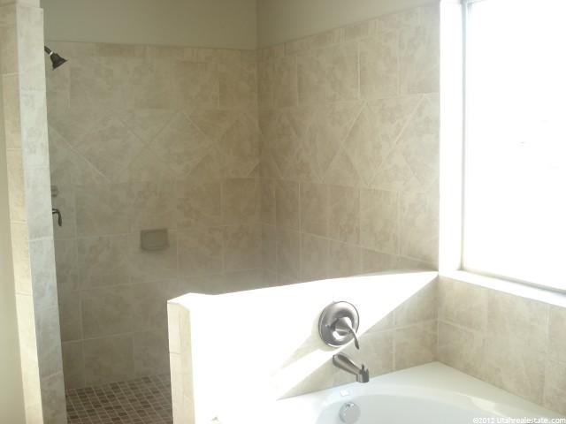 2077 N 1450 W, Clinton, UT 84015 — photo 8