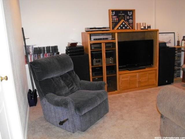 1047 W 4200 S, Riverdale, UT 84405 — photo 8