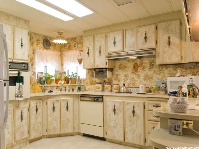 3800 S 1900 W #246, Roy, UT 84067 — photo 5