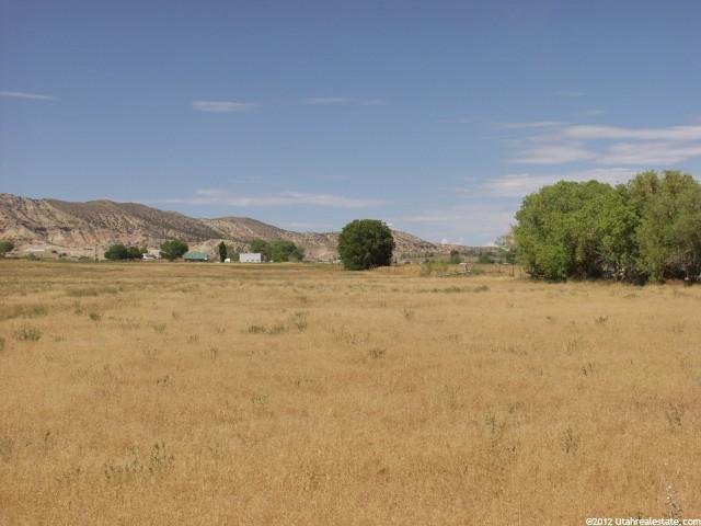 5124 S 1500 E, Vernal, UT 84078 — photo 4