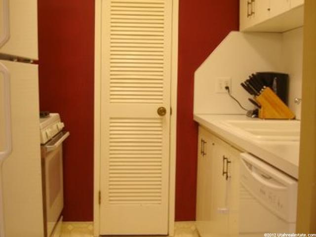 88 W 50 S #C-11, Centerville, UT 84014 — photo 5