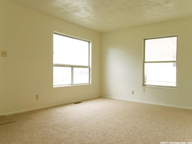 49 Villa Dr, Clearfield, UT 84015 — photo 4