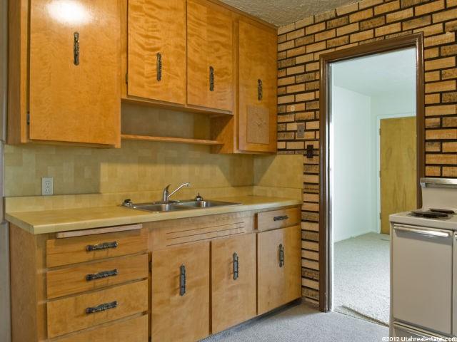 49 Villa Dr, Clearfield, UT 84015 — photo 5