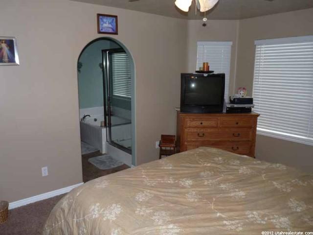 4083 S 3425 W, West Haven, UT 84401 — photo 11