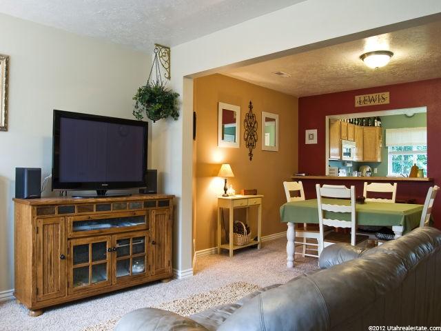 1674 Canyonwoods Dr, Ogden, UT 84404 — photo 5