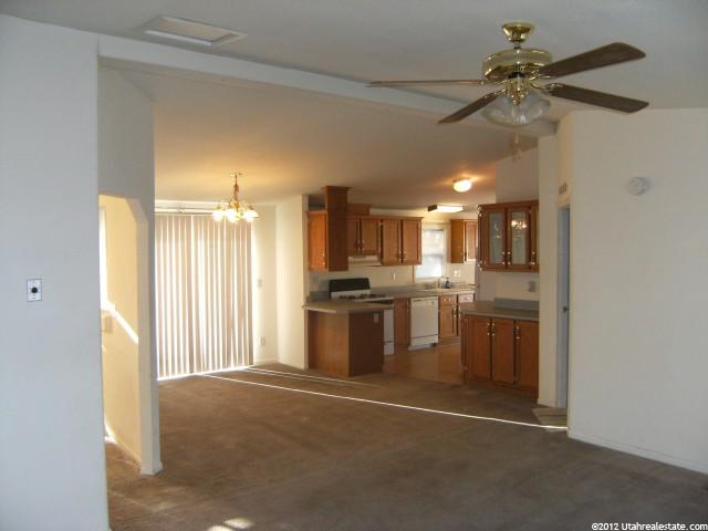 570 W 300 S, Logan, UT 84321 — photo 4