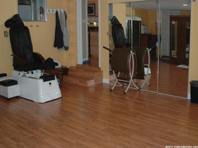 926 N 800 W, West Bountiful, UT 84087 — photo 10