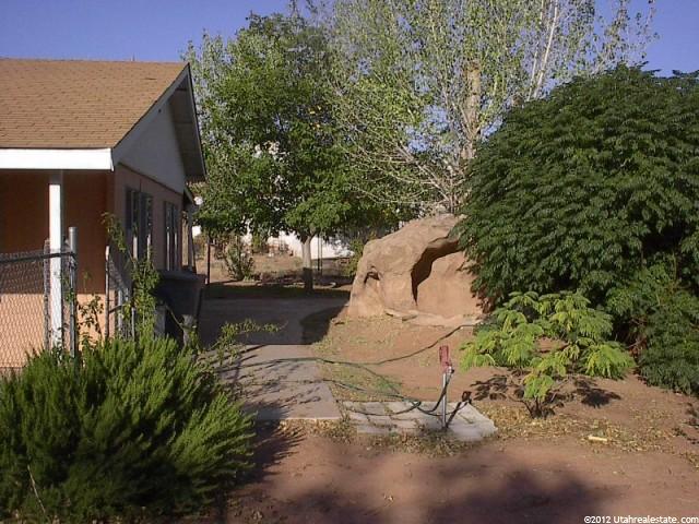933 N Main St, Hurricane, UT 84737 — photo 2
