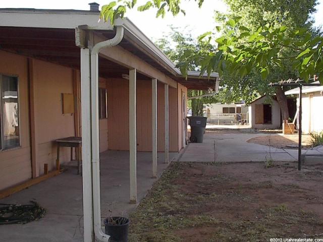 933 N Main St, Hurricane, UT 84737 — photo 5