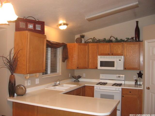 4760 S 3350 W, Roy, UT 84067 — photo 2
