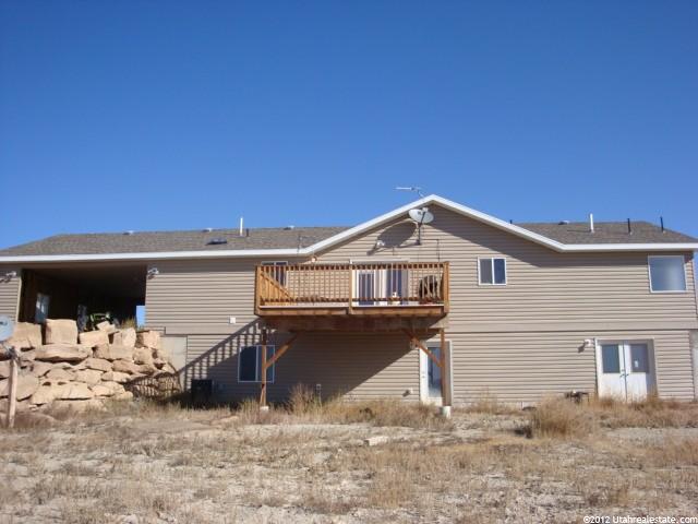 8628 E Gusher Randlett Rd, Randlett, UT 84063 — photo 9