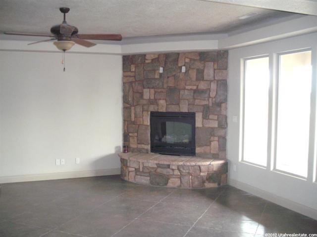228 E Plum Pear Tree Dr, Kanab, UT 84741 — photo 3