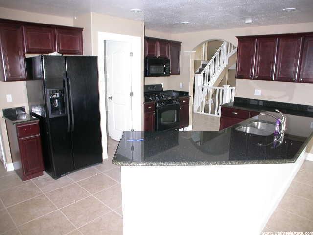 149 E 1770 N, Layton, UT 84041 — photo 2