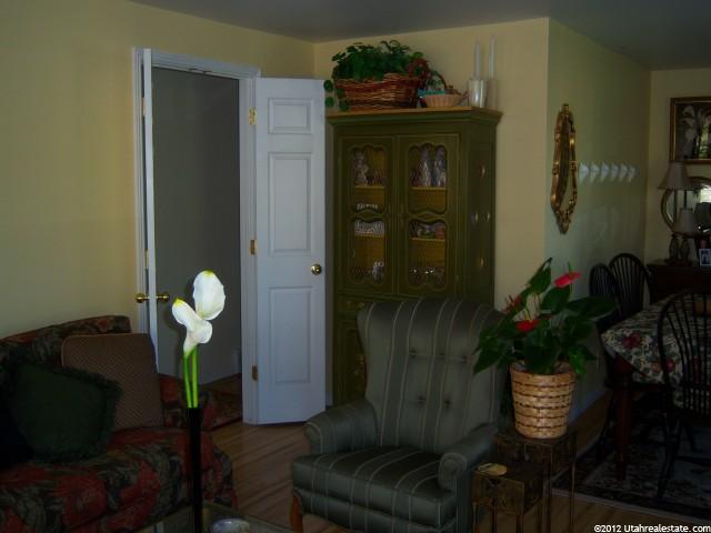 978 E Larkspur Dr S, Sandy, UT 84094 — photo 6