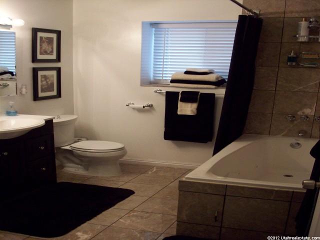 965 N 900 W, West Bountiful, UT 84087 — photo 10