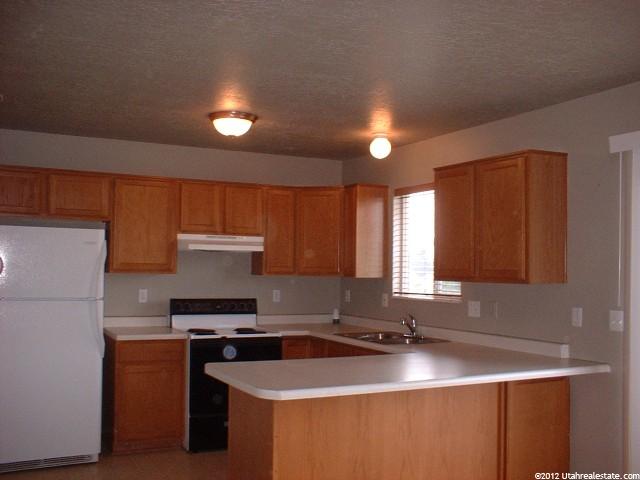 4785 S 3950 W, Roy, UT 84067 — photo 2