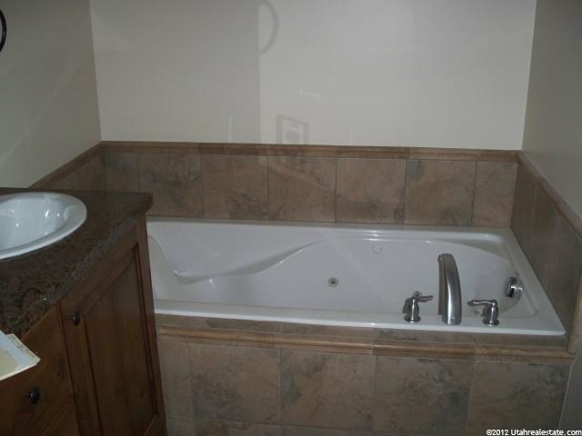 3683 S 3525 W, West Haven, UT 84401 — photo 6