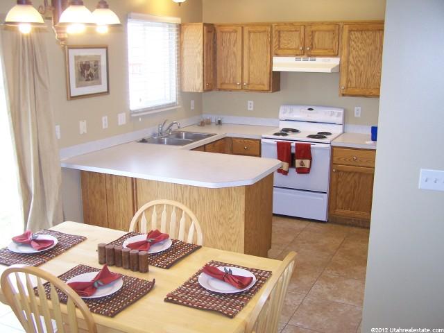 469 N 700 W, Clearfield, UT 84015 — photo 4