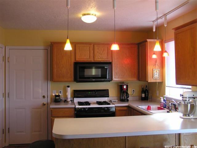 2030 S Dahl Ln, Syracuse, UT 84075 — photo 2