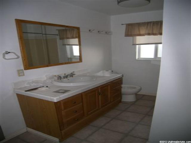 480 E Clark St, Grantsville, UT 84029 — photo 5