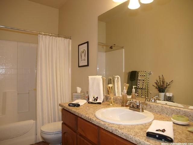477 Lyndhurst Dr, North Salt Lake, UT 84054 — photo 9