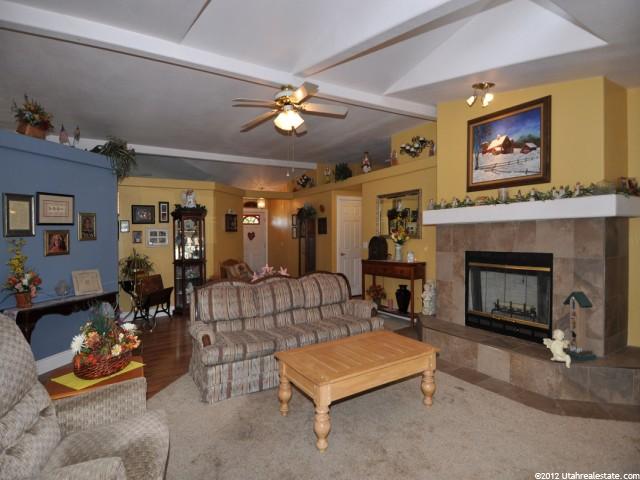 895 W 550 N, West Bountiful, UT 84087 — photo 2
