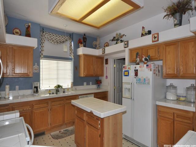 895 W 550 N, West Bountiful, UT 84087 — photo 5