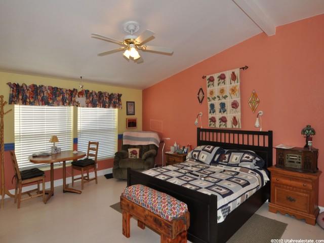 895 W 550 N, West Bountiful, UT 84087 — photo 8