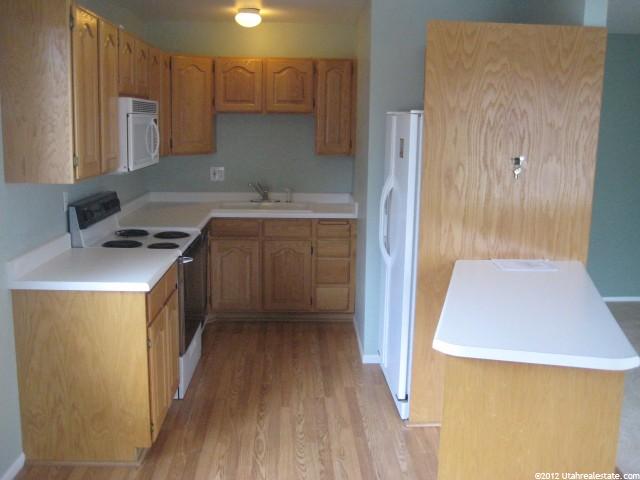 437 E 5600 S #A, Murray, UT 84107 — photo 2