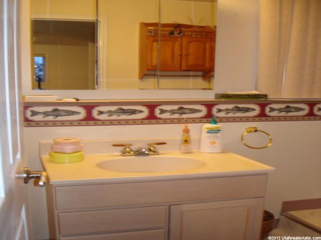 858 E 2970 S, Vernal, UT 84078 — photo 10
