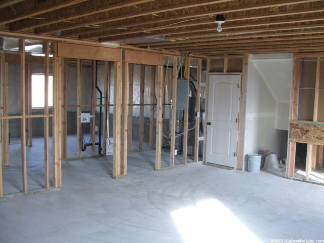 593 N 600 E, Smithfield, UT 84335 — photo 9