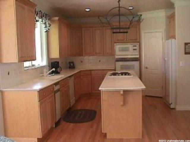 3 E Fawn Grove Ln, Sandy, UT 84092 — photo 4