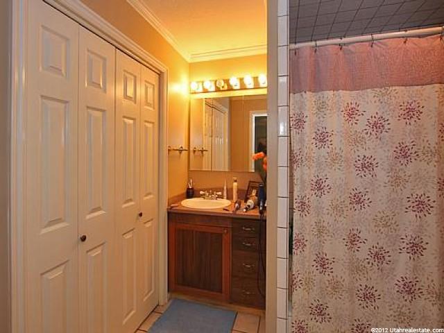 4423 Wander Ln, Holladay, UT 84124 — photo 6