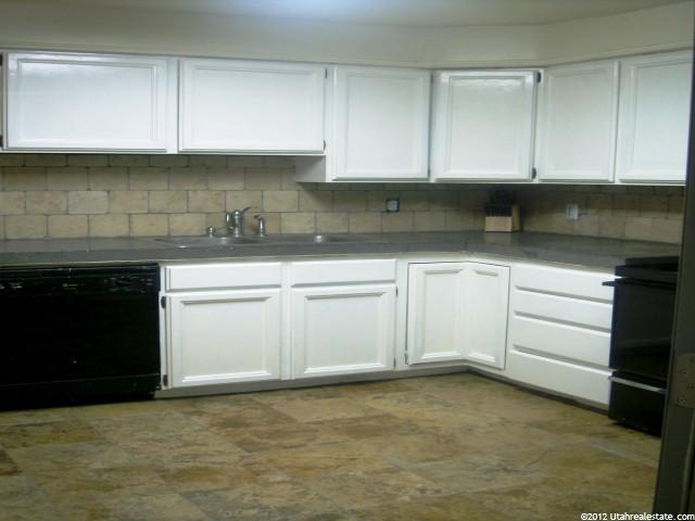 63 W 700 N, Bountiful, UT 84010 — photo 2