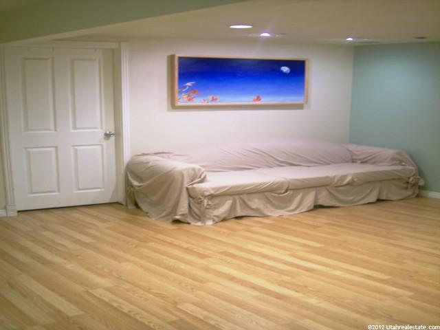 63 W 700 N, Bountiful, UT 84010 — photo 4