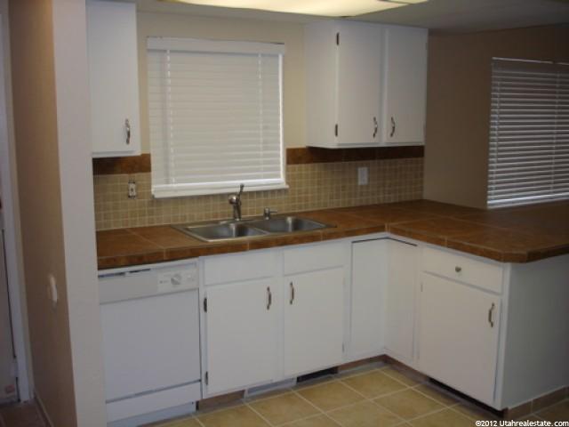 8624 S 910 E, Sandy, UT 84094 — photo 4