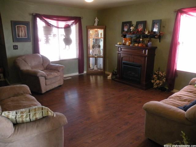 3795 N Deep Water Dr, Eagle Mountain, UT 84005 — photo 4